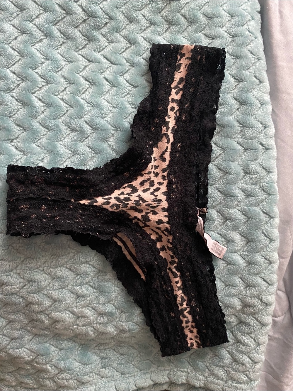 Victoria’s Secret black lace leopard print cheeky thong size small